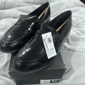 Banana Republic Classic Black Loafers size 8.5